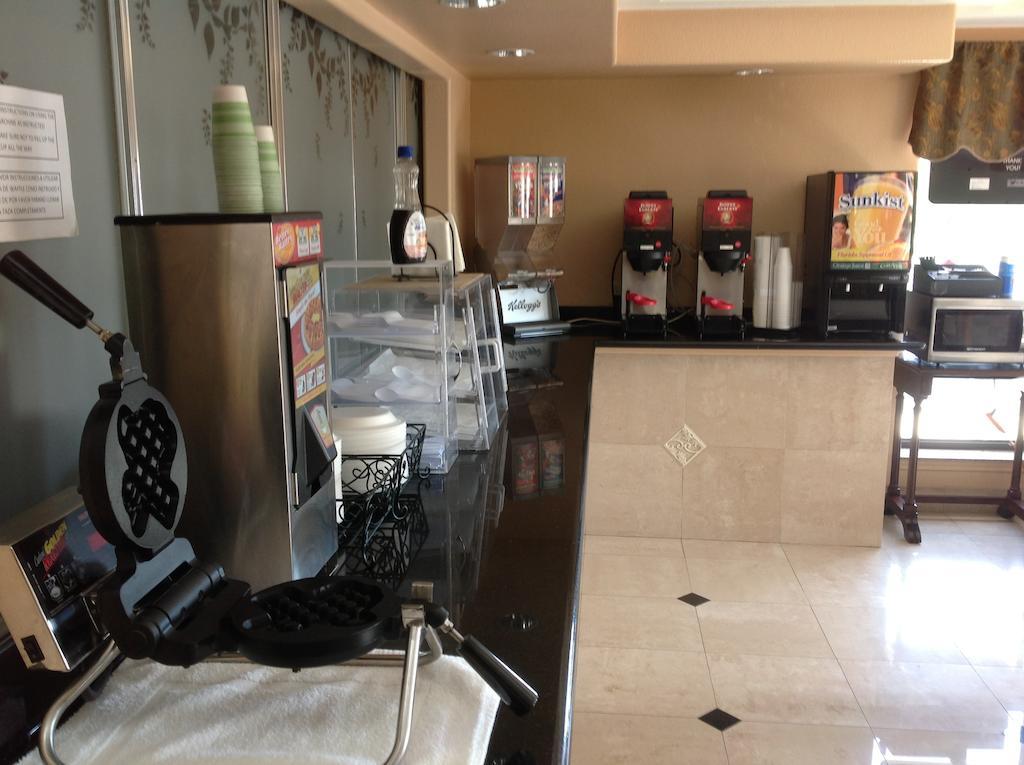 Budgetel Inn And Suites Hearne Esterno foto